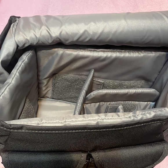 Lowepro LP36608-PWW Nova Sport 35L AW Camera Bag - Picture 6 of 7